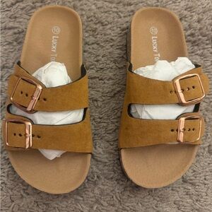 Girls sandals